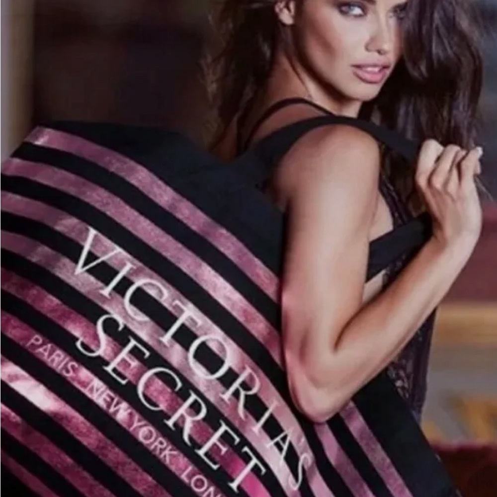 Victoria’s Secret tote bag - Picture 1 of 7